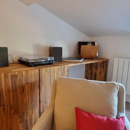 Le Quatorze Apartment Ménesplet Екстериор снимка