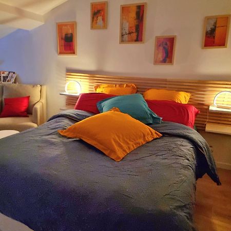 Le Quatorze Apartment Ménesplet Екстериор снимка